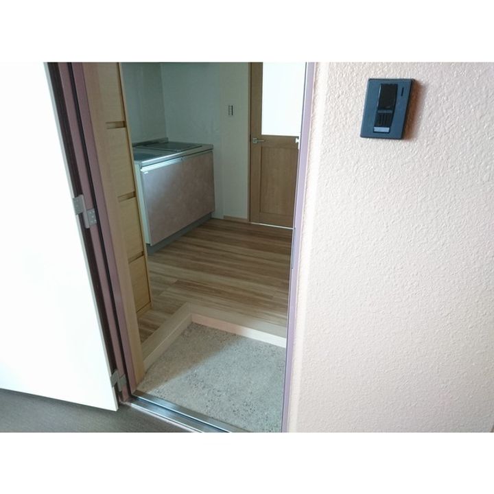 エスペシア華VIIの玄関