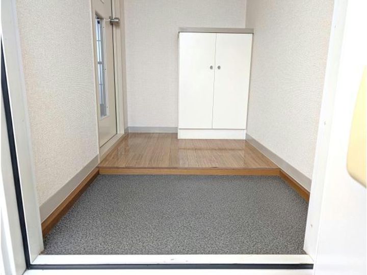 福島県郡山市大槻町字六角(アパート)の賃貸物件の玄関