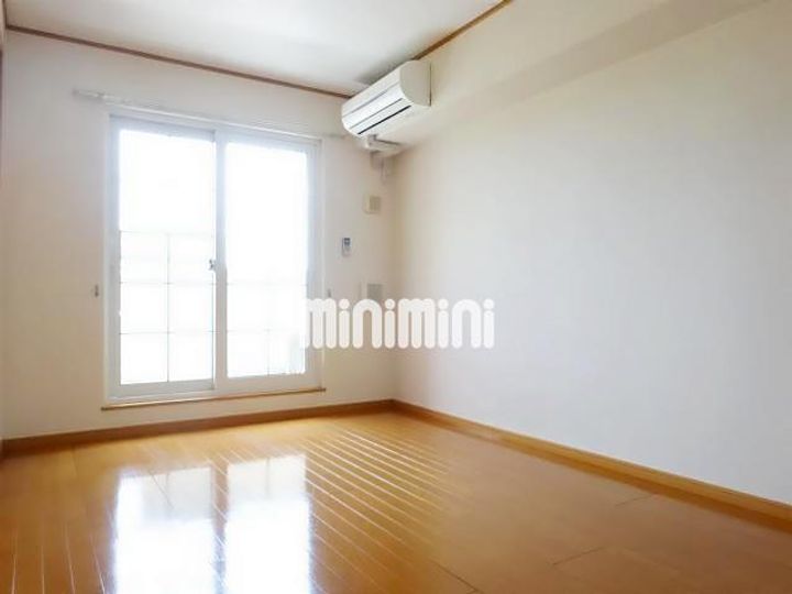 花メゾンCの居間