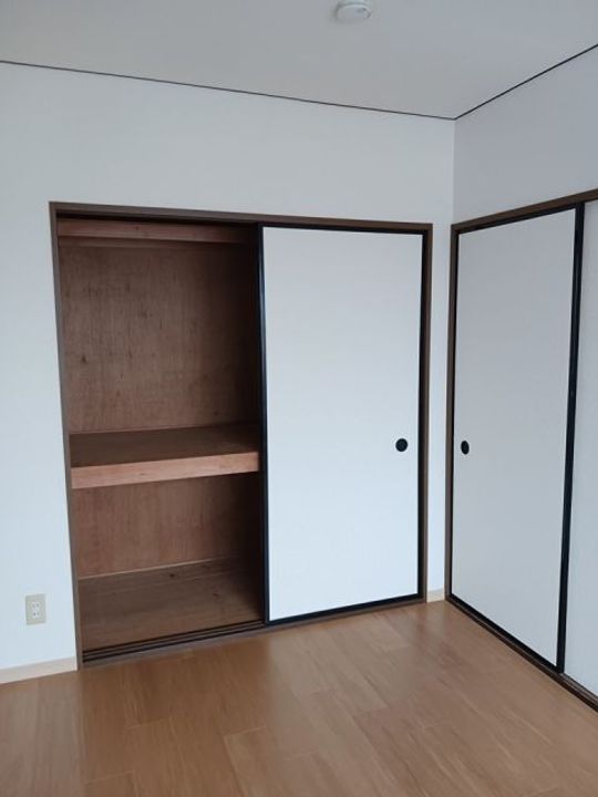 サニーヒル.ゴンの内装