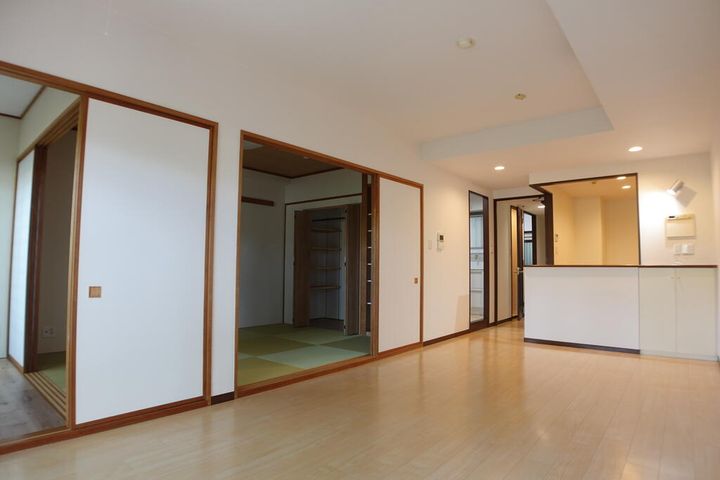 シーアイマンション中島丁の居間