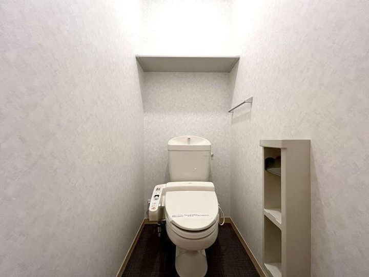 エル・シャロームの内装