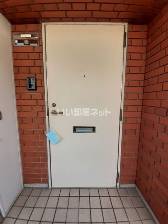 兵庫県明石市二見町東二見(マンション)の賃貸物件の玄関