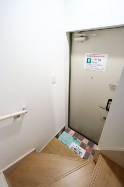 ソルナクレイシア吉祥寺本町の玄関
