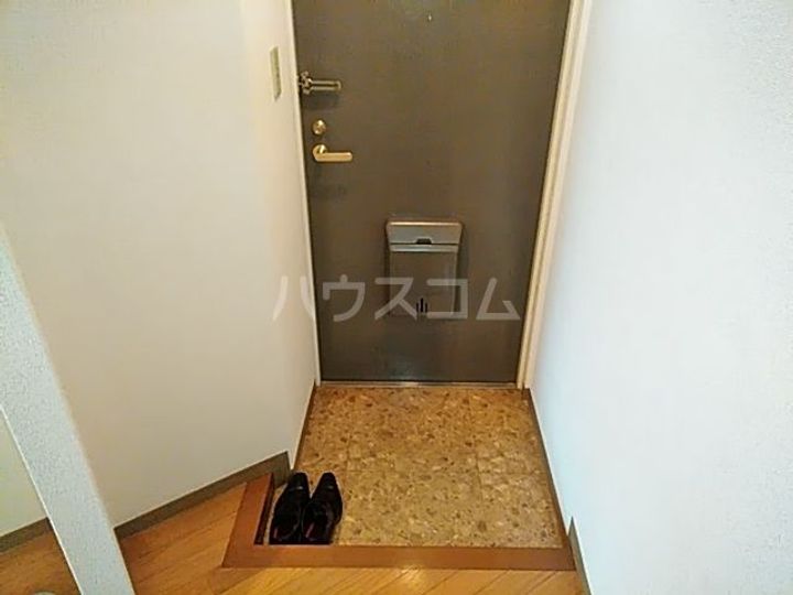 スペースアメニティ梶が谷1丁目の玄関