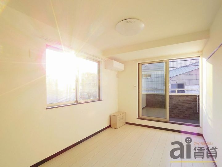 東京都府中市清水が丘1(アパート)の賃貸物件の居間