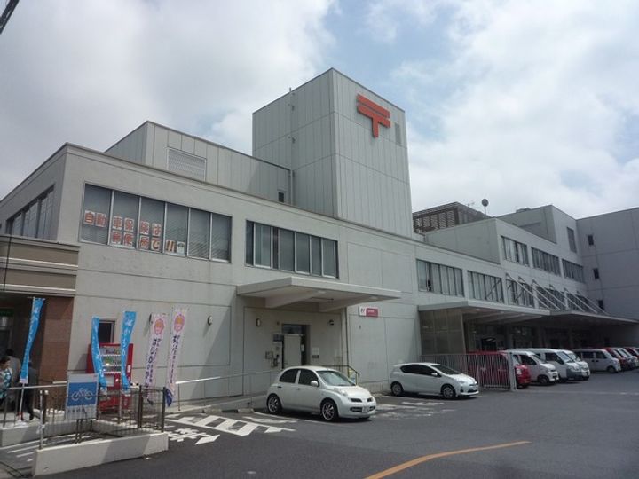 フラットTの周辺