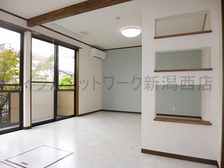 セブンワンテン Bの居間