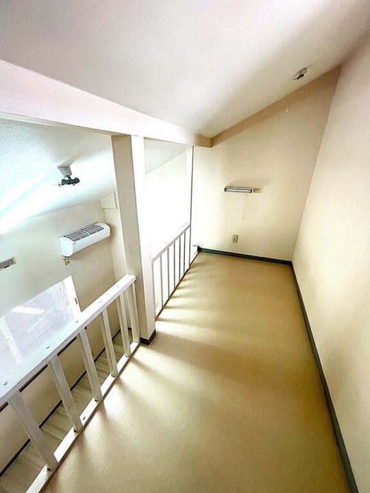 キャッスル東幸の内装