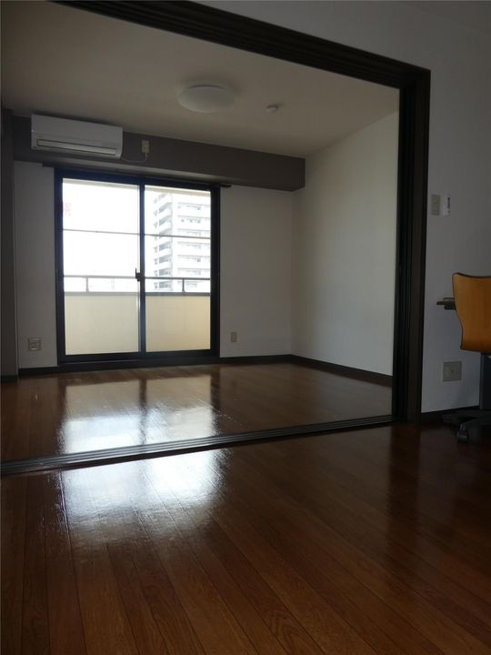 ロイヤルスミスの居間