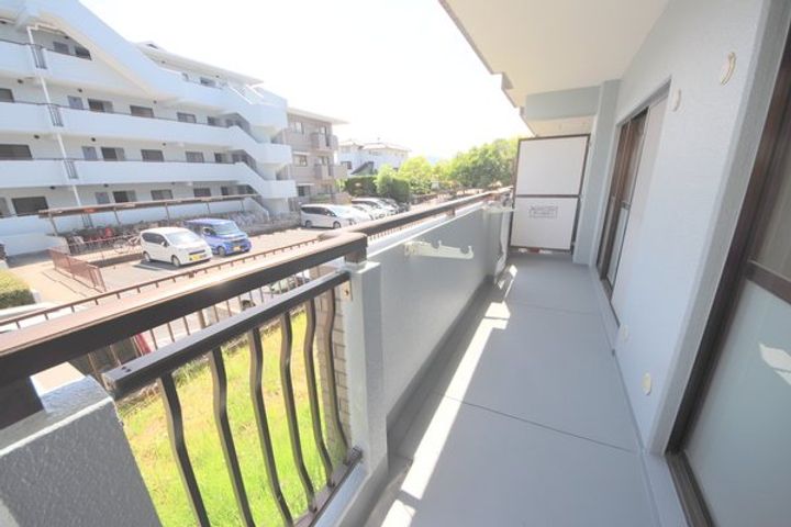 グランドパレス学園前C棟の内装