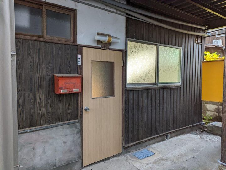 鳥取県東伯郡湯梨浜町大字はわい温泉(アパート)の賃貸物件の玄関