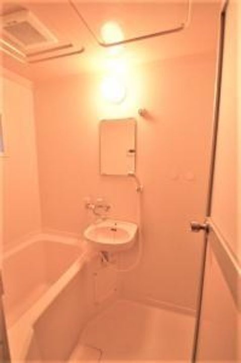 ステラトムロの風呂