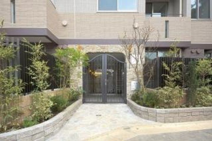 スペリオール白金台の地図