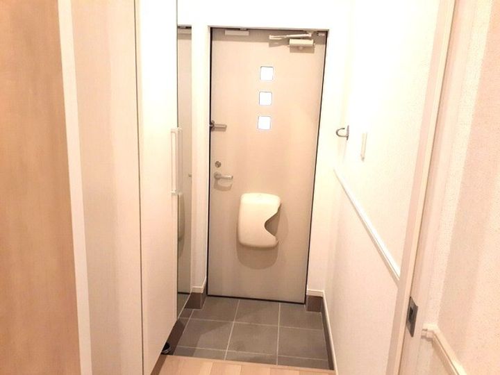 アヤ ハウス IIの玄関