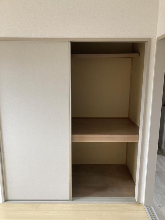 ロイヤルステージ雅Bの内装