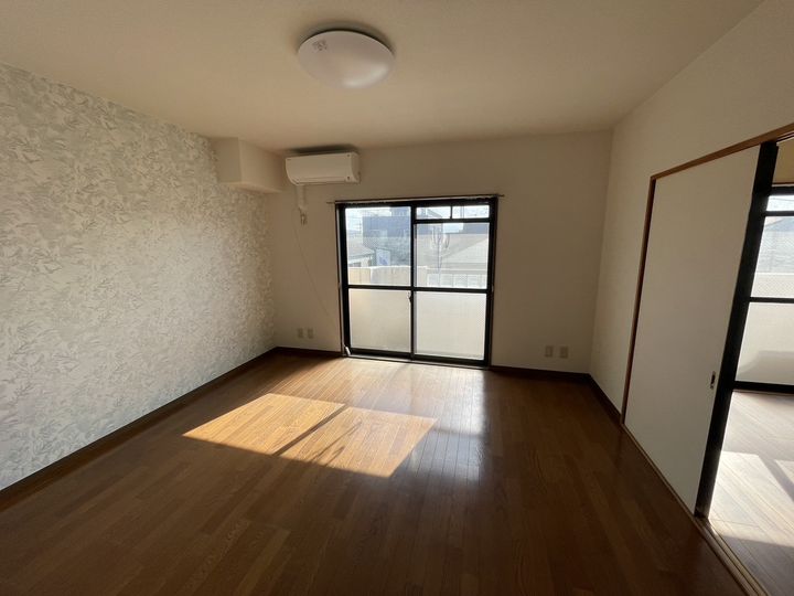 グレイス岩崎の居間