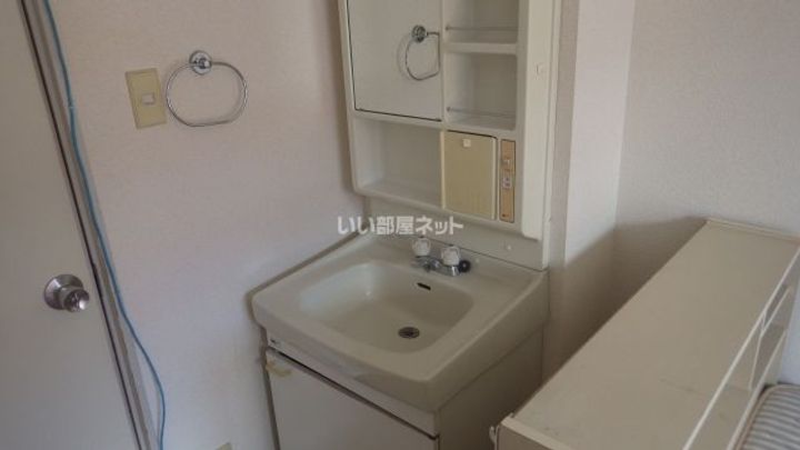 ドーミー赤池の内装