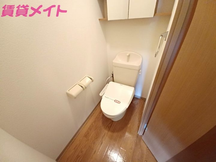 Elegant house 桜の内装