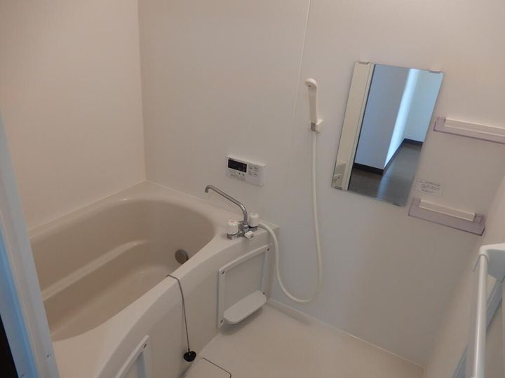 メインポートIIの風呂