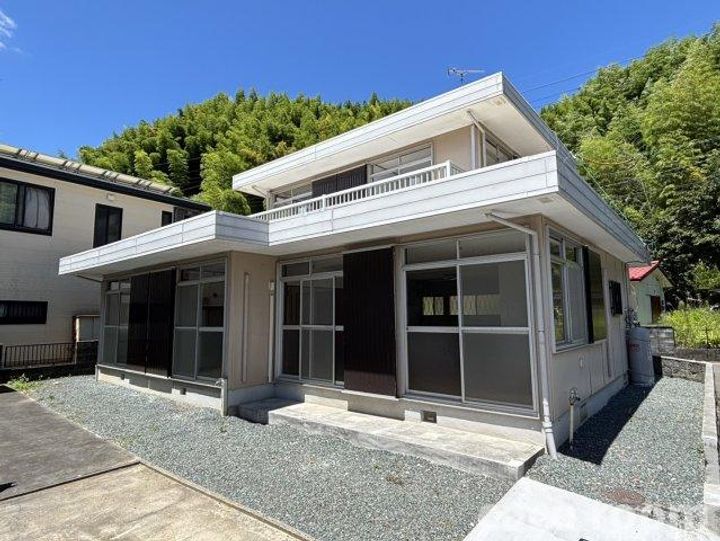 静岡県藤枝市藤岡4(一戸建)の賃貸物件の外観