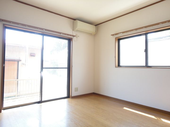 神奈川県秦野市鶴巻南5(一戸建)の賃貸物件の居間