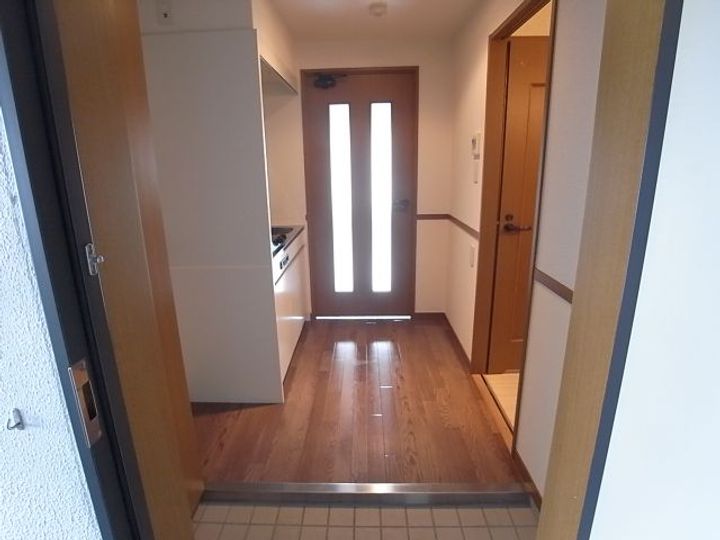 福岡県福岡市中央区天神3(マンション)の賃貸物件の玄関