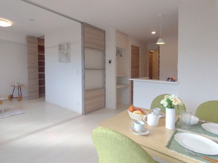 サンライズパレの居間