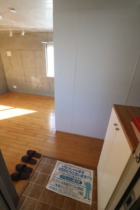 シャトー平塚の玄関