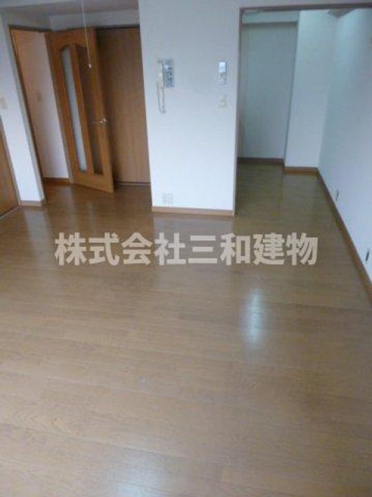 プラザ・サン・タナカ5号館の居間