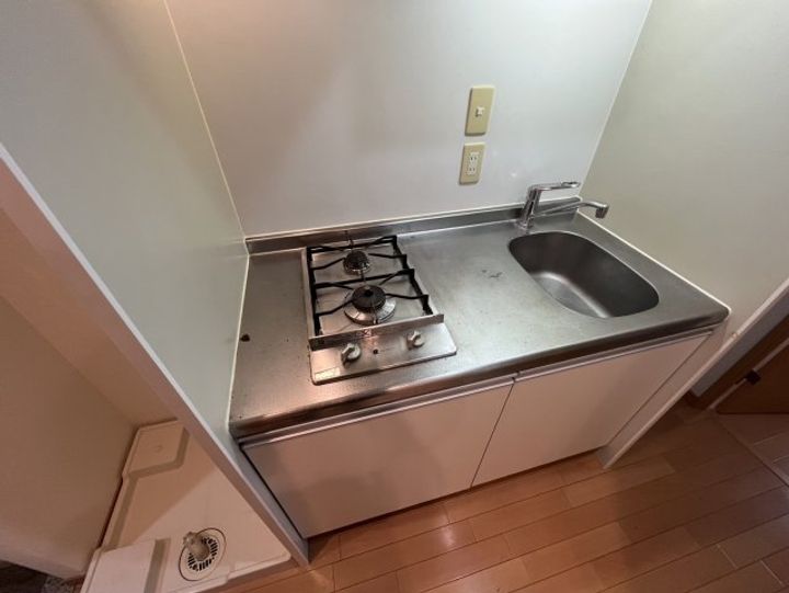 レジディア三宮東のキッチン