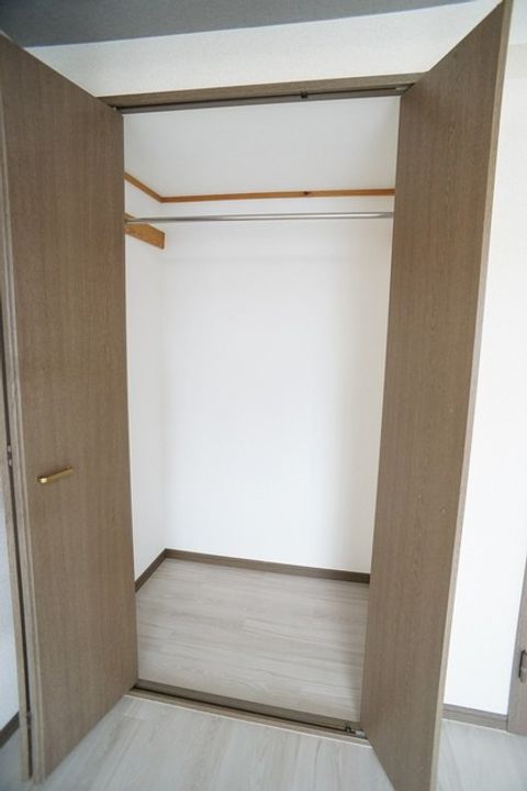 ジュネスIIIの内装