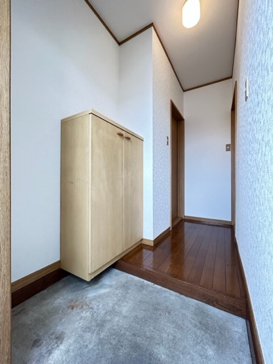 クレシードMKの玄関