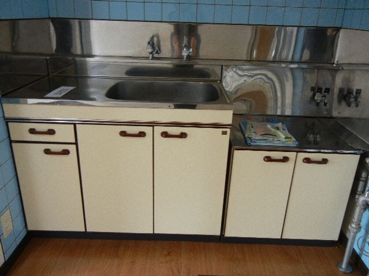 フローレンスミキA館のキッチン