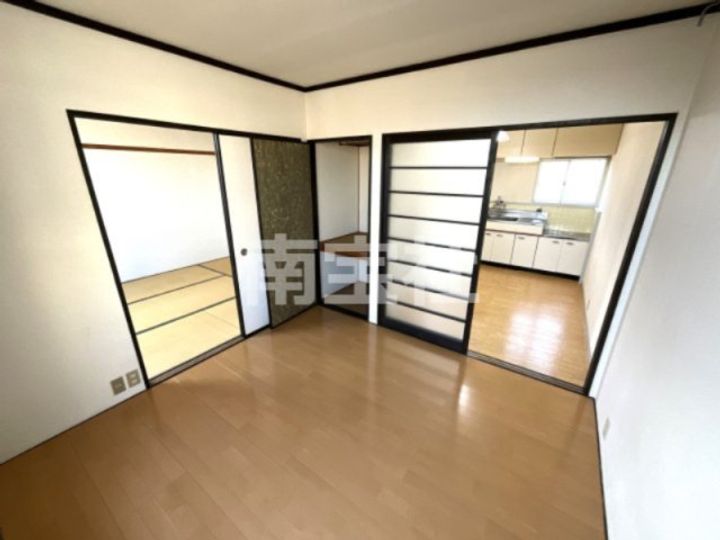 エンジェルハイツ桜苑の居間