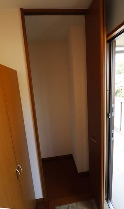 モナリエIIの玄関
