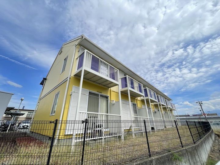 メゾンレシア東和田の外観