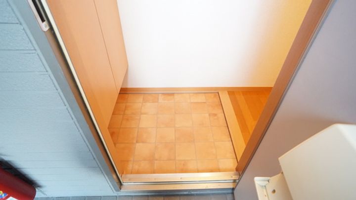 サニーコート新小杉の玄関