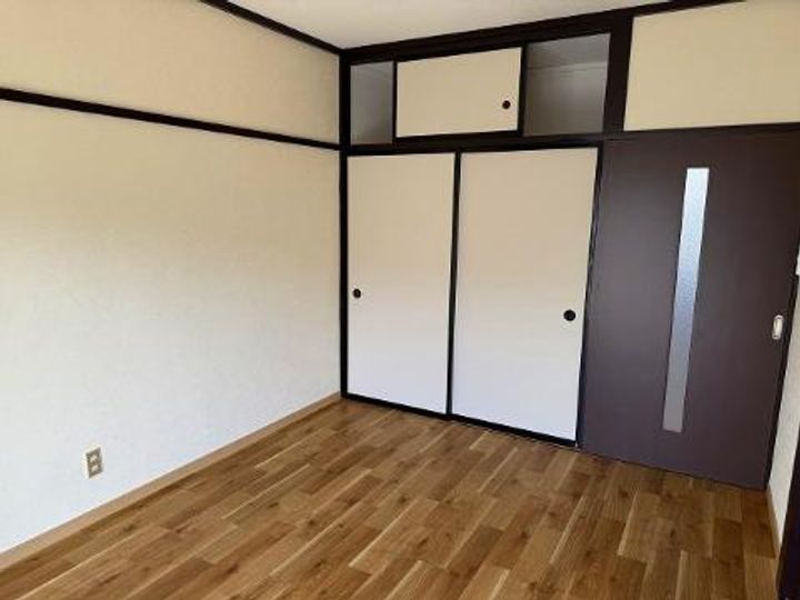 コーポ大山の居間