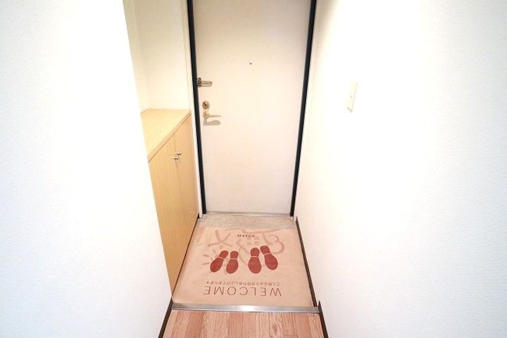 ウエスタンコートハウスの玄関