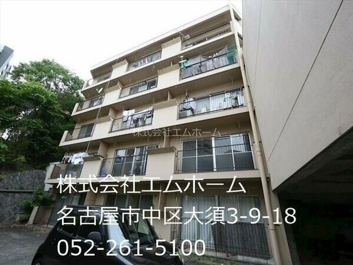 八事ドミールの外観