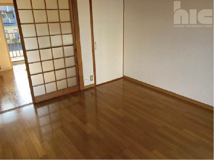 境シティコーポの居間