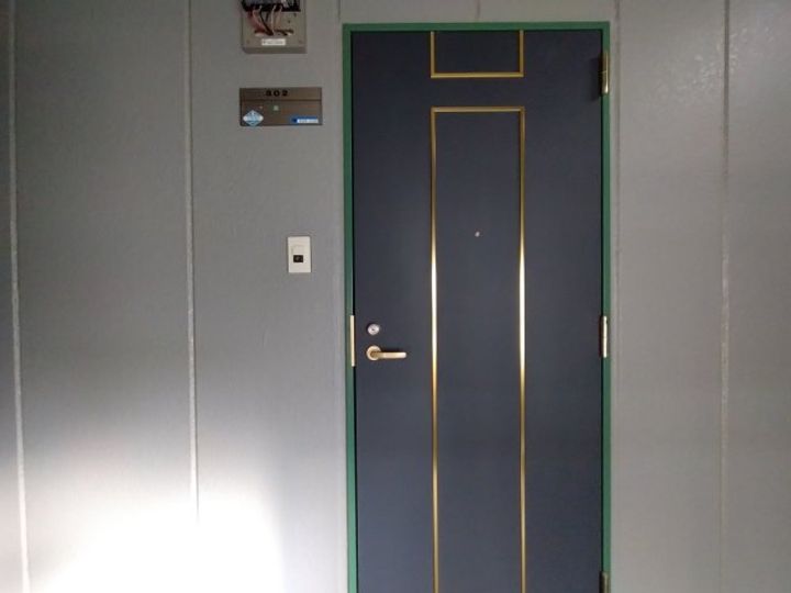 大阪府高槻市芥川町2(マンション)の賃貸物件の玄関