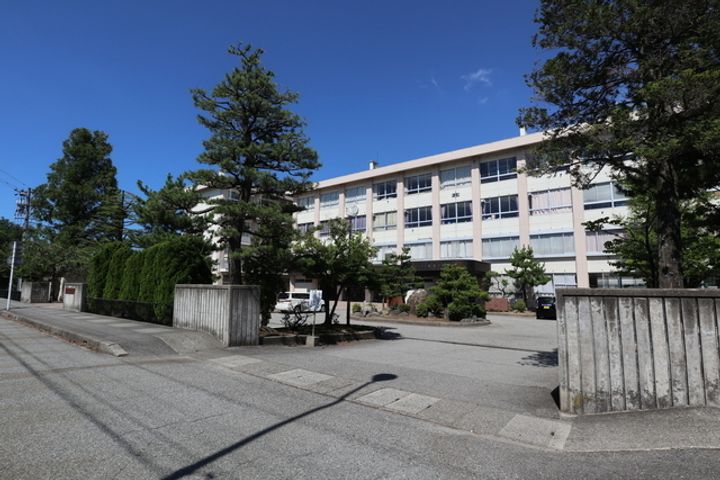 ベッラ・フィレンツェの周辺