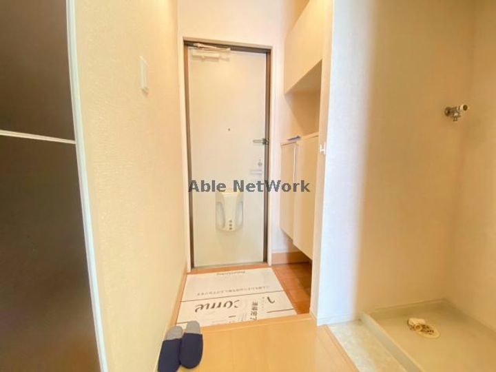 D-Room大路セキュア県劇前の玄関