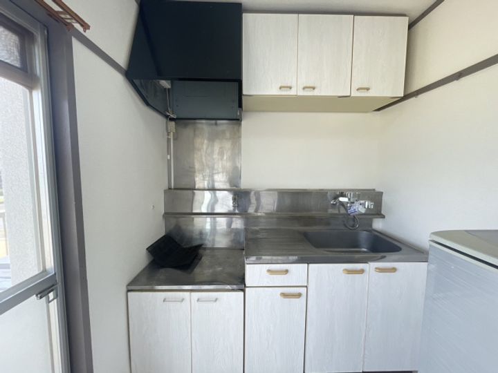 ハイツフレンド元島名のキッチン