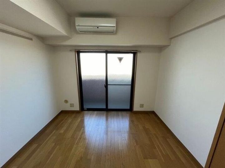 ロイヤルパレス目黒の居間