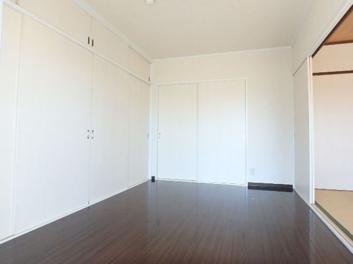 ニューマリッチ栗原の居間