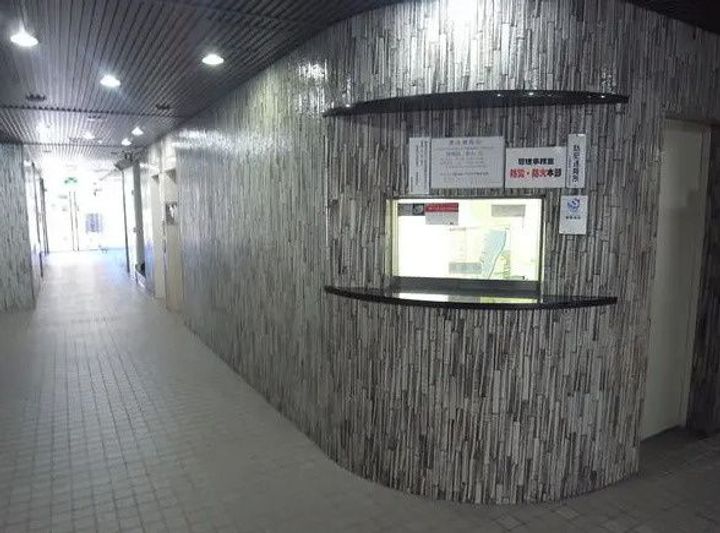 上野ロイヤルハイツの地図