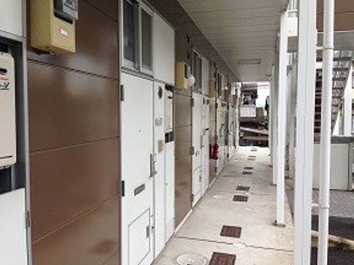 レオパレス紅雪南の地図